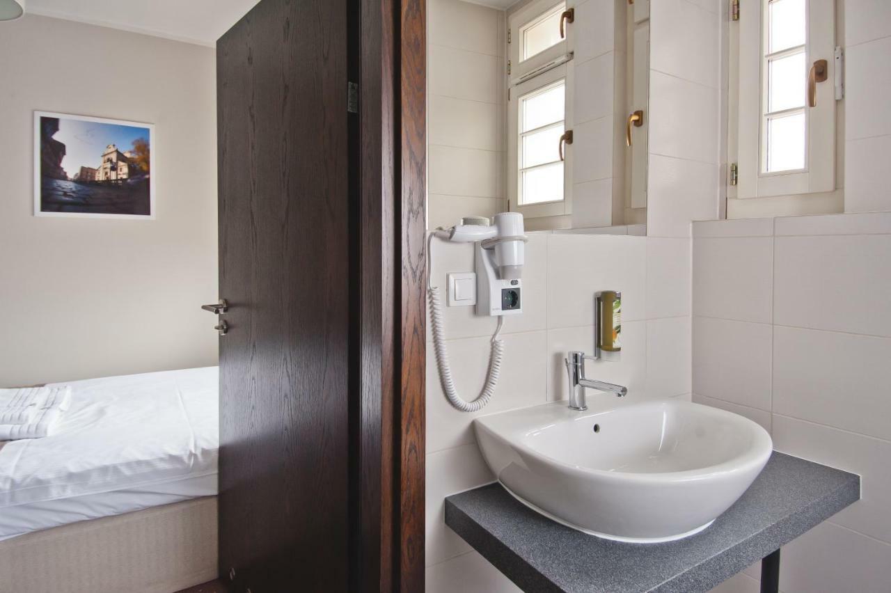 B&B Wieniawa Parking I Sniadanie W Cenie! Breakfast And Parking Included! Leszno  Exterior foto